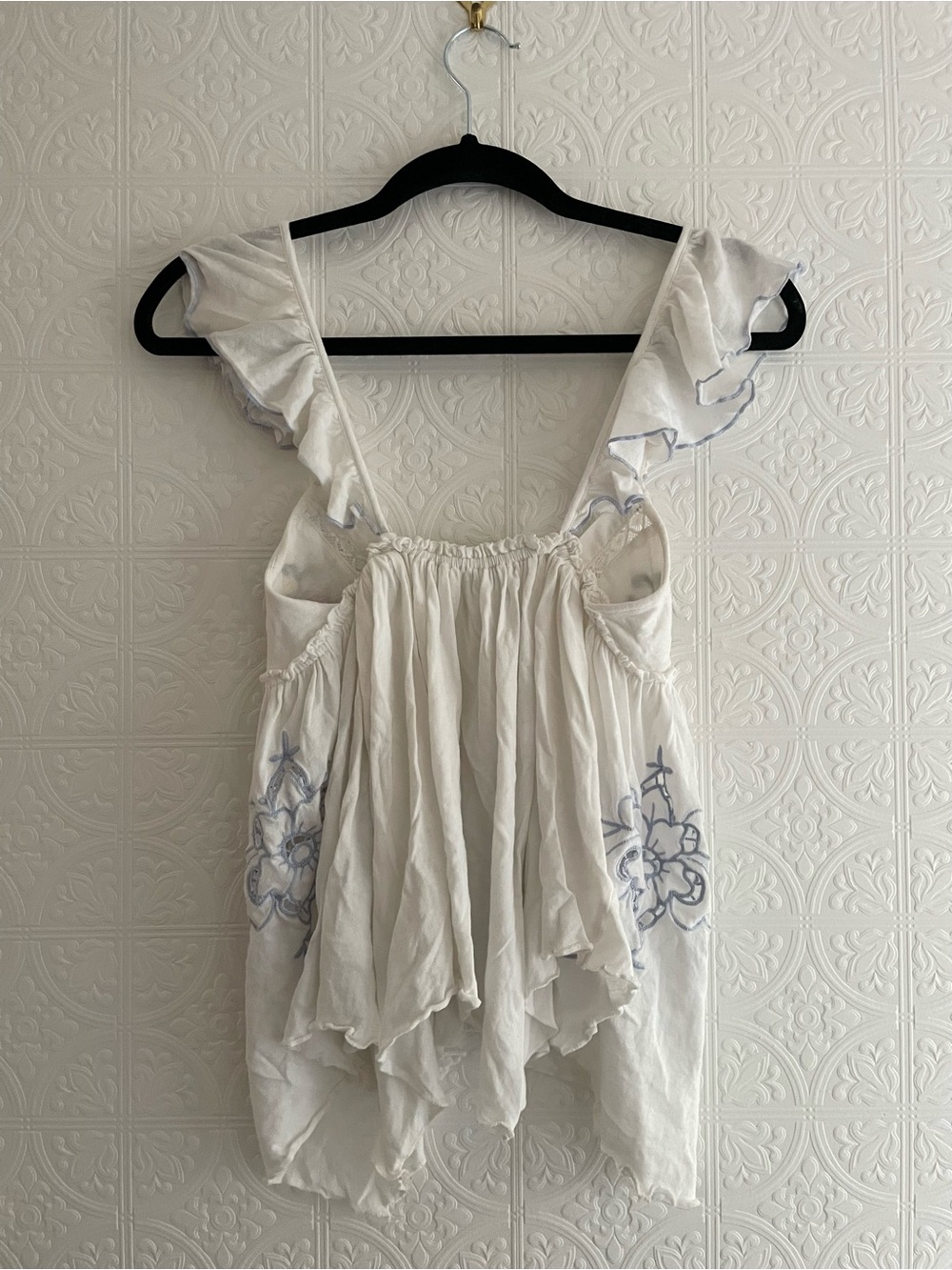 Kimchi Blue White Embroidered Rose Floral Ruffle Babydoll Urban Outfitters - Picture 4 of 5